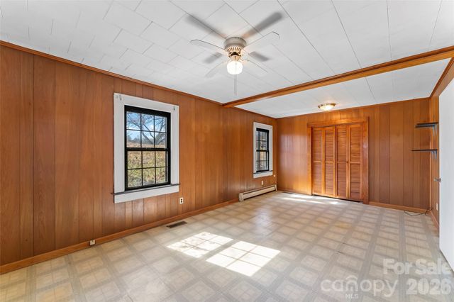 4676 Bowman Road, Hickory, NC 28602