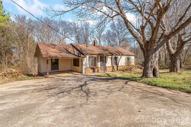 4676 Bowman Road, Hickory, NC 28602