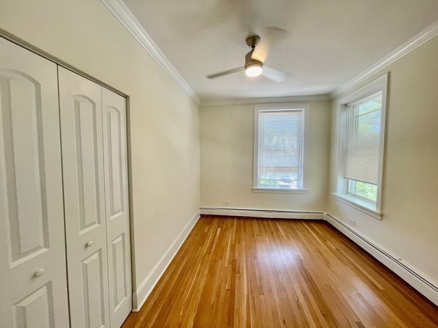 7025 N DAMEN Avenue 3, Chicago, IL 60645