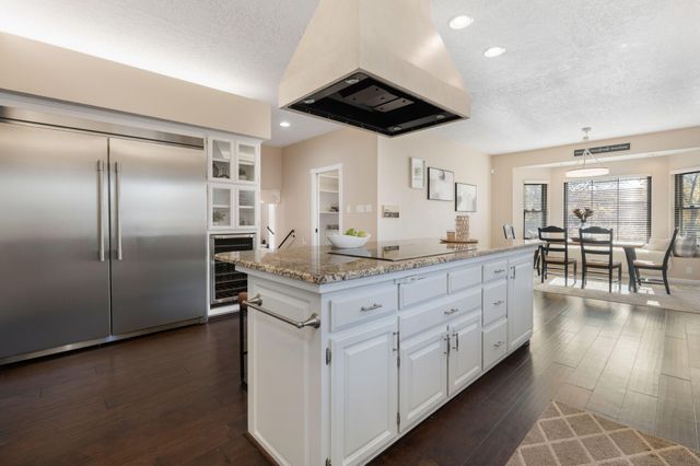 9205 Tanoan Drive NE, Albuquerque, NM 87111