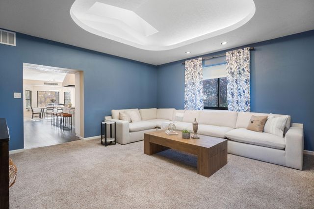 9205 Tanoan Drive NE, Albuquerque, NM 87111