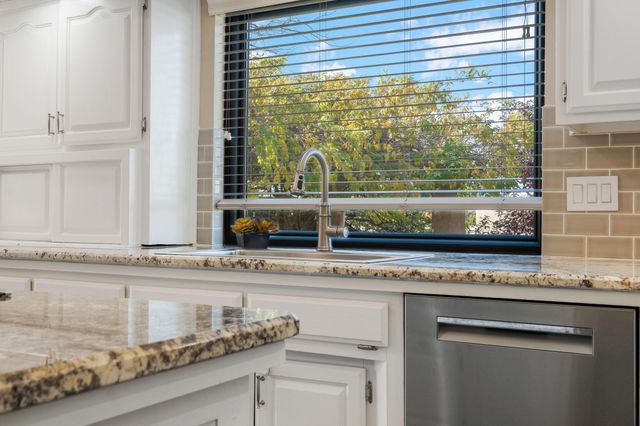 9205 Tanoan Drive NE, Albuquerque, NM 87111