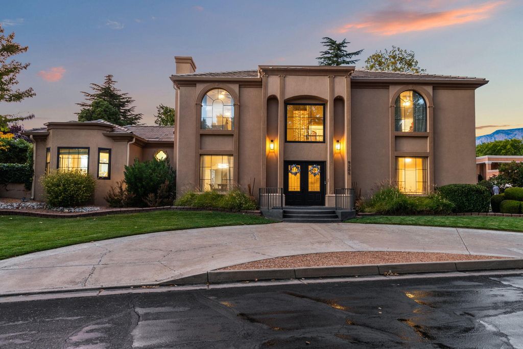 9205 Tanoan Drive NE, Albuquerque, NM 87111