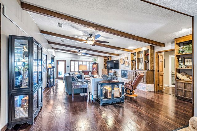 6 Hummingbird, Odessa, TX 79761