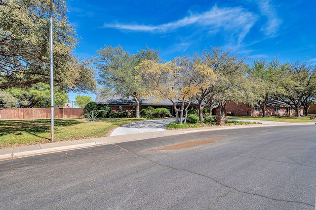 6 Hummingbird, Odessa, TX 79761