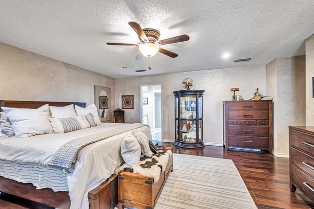 6 Hummingbird, Odessa, TX 79761