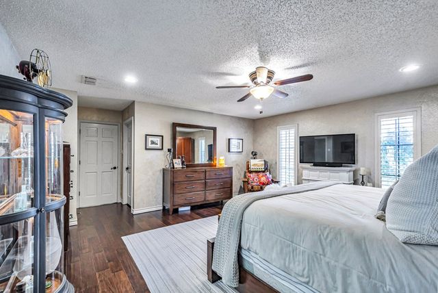 6 Hummingbird, Odessa, TX 79761