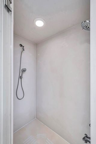 6 Hummingbird, Odessa, TX 79761