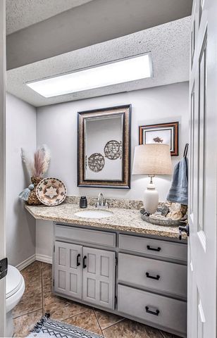 6 Hummingbird, Odessa, TX 79761