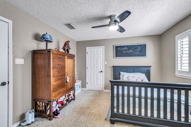 6 Hummingbird, Odessa, TX 79761