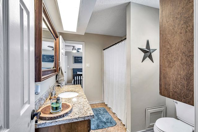 6 Hummingbird, Odessa, TX 79761