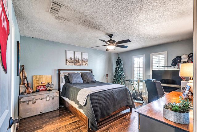 6 Hummingbird, Odessa, TX 79761