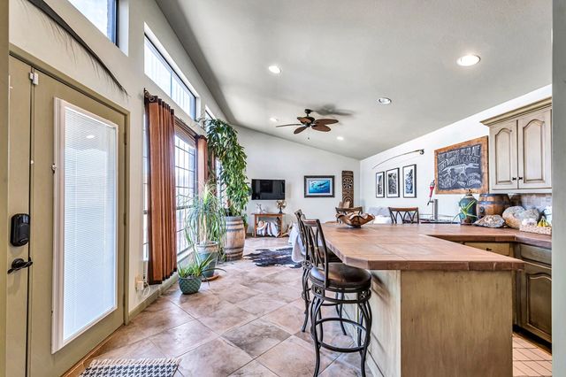 6 Hummingbird, Odessa, TX 79761