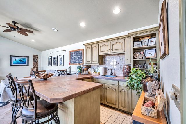 6 Hummingbird, Odessa, TX 79761