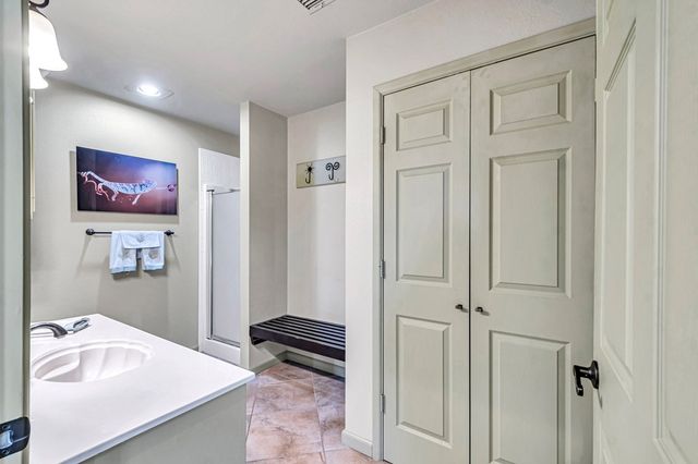 6 Hummingbird, Odessa, TX 79761