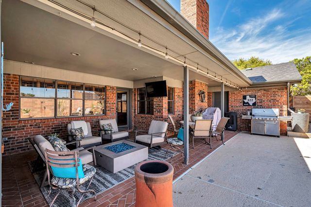 6 Hummingbird, Odessa, TX 79761