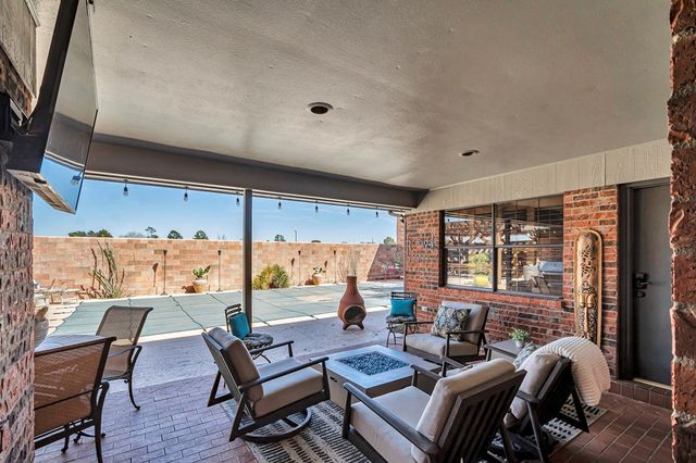 6 Hummingbird, Odessa, TX 79761