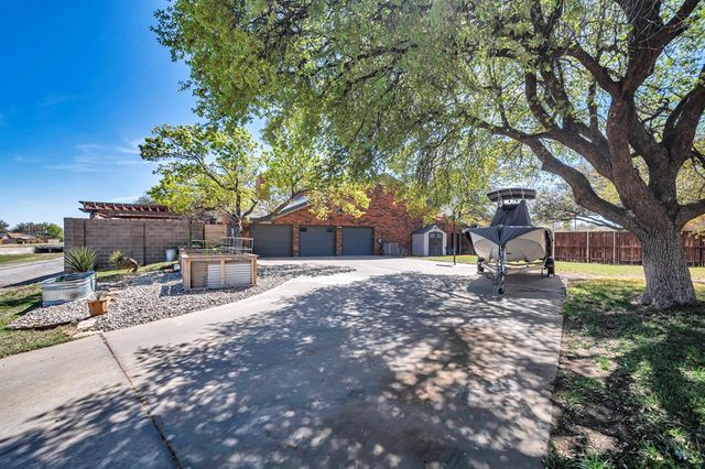 6 Hummingbird, Odessa, TX 79761