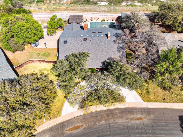 6 Hummingbird, Odessa, TX 79761