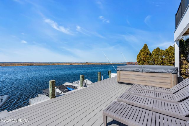 459 Boca Raton Drive, Lavallette, NJ 08735