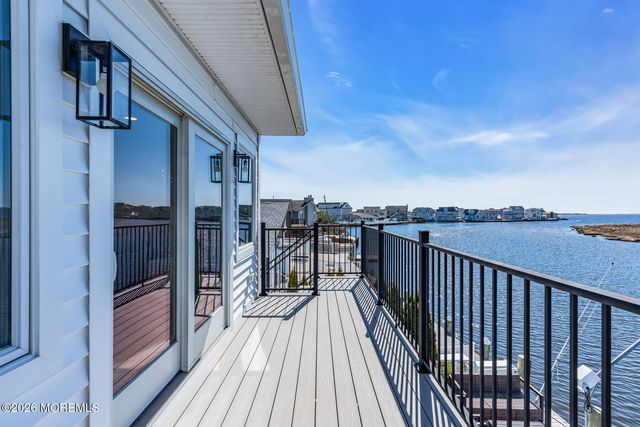 459 Boca Raton Drive, Lavallette, NJ 08735