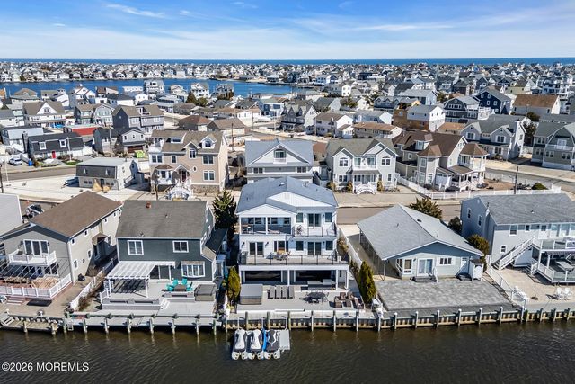 459 Boca Raton Drive, Lavallette, NJ 08735