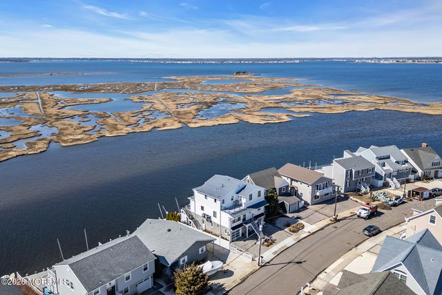 459 Boca Raton Drive, Lavallette, NJ 08735