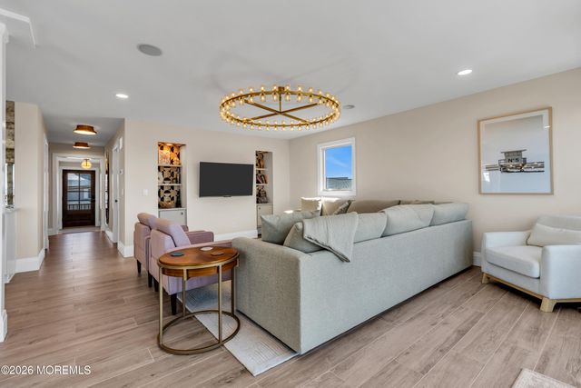 459 Boca Raton Drive, Lavallette, NJ 08735