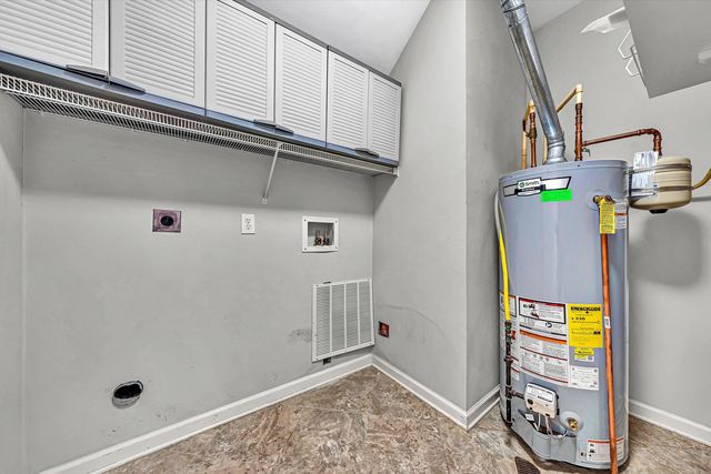 1365 Aarons Run CIR, Salem, VA 24153