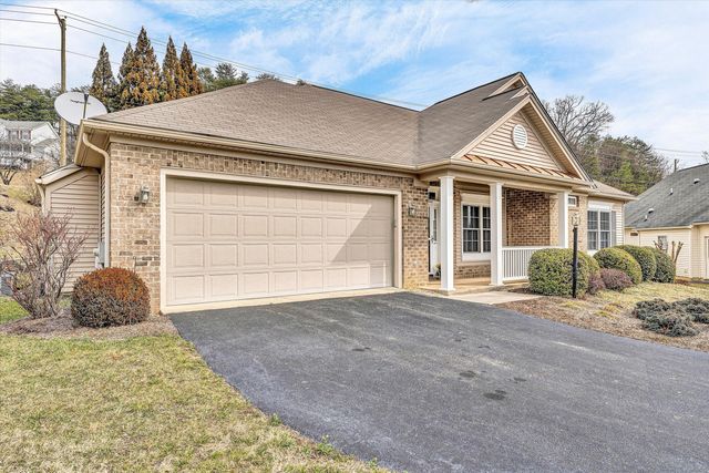 1365 Aarons Run CIR, Salem, VA 24153