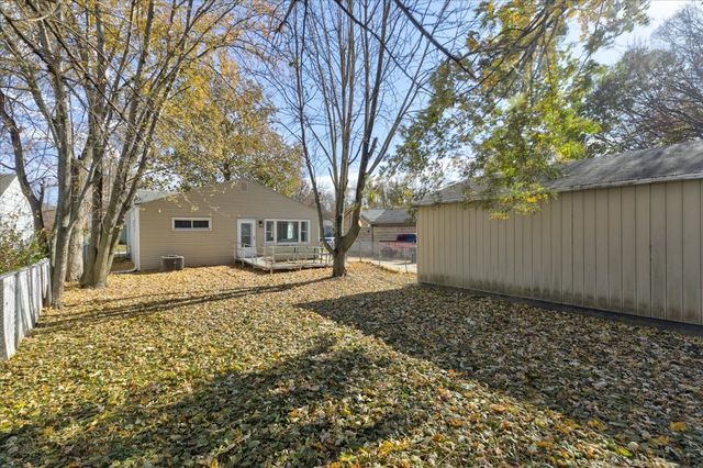 1822 55th Street, Des Moines, IA 50310