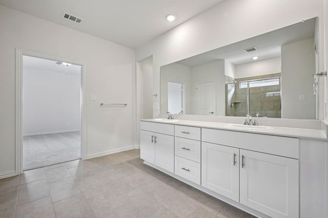 706 Edgehurst Drive, Princeton, TX 75071