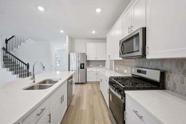 706 Edgehurst Drive, Princeton, TX 75071