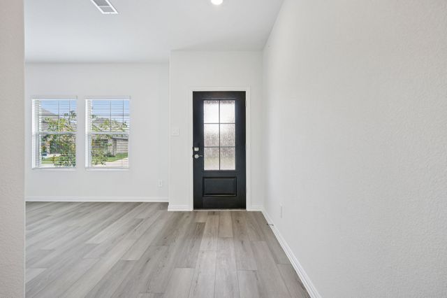 706 Edgehurst Drive, Princeton, TX 75071