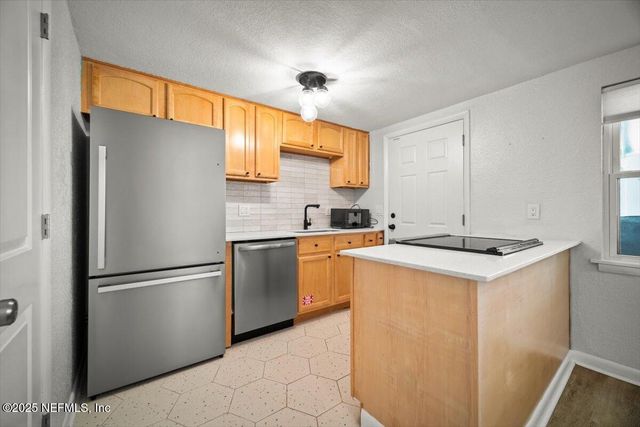 1307 2ND Street N, Jacksonville Beach, FL 32250