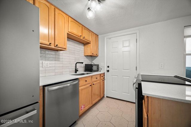 1307 2ND Street N, Jacksonville Beach, FL 32250