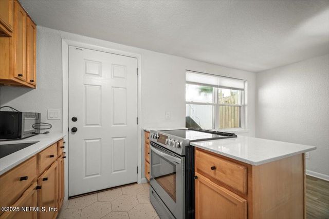 1307 2ND Street N, Jacksonville Beach, FL 32250