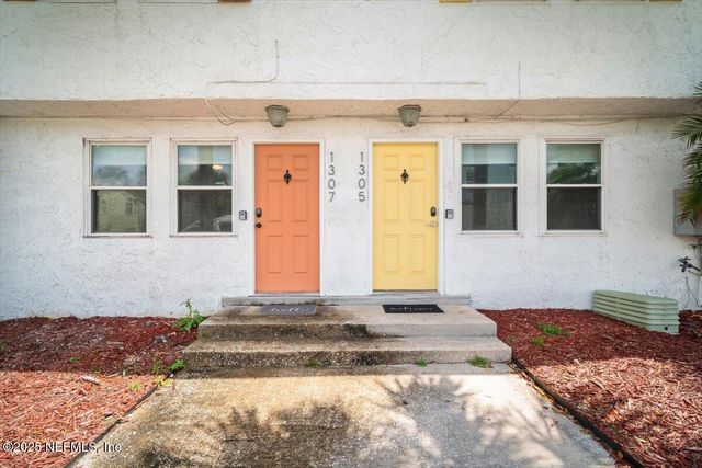 1307 2ND Street N, Jacksonville Beach, FL 32250