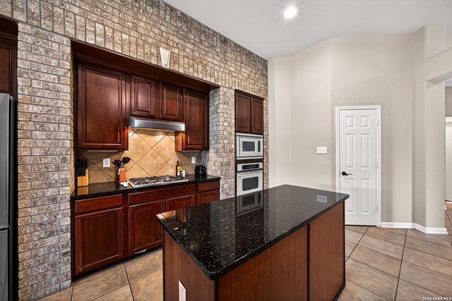 9123 Rio Sedona, Helotes, TX 78023