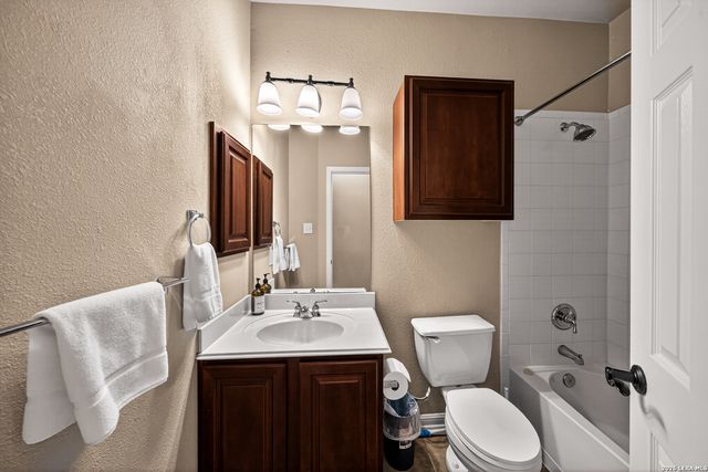 9123 Rio Sedona, Helotes, TX 78023