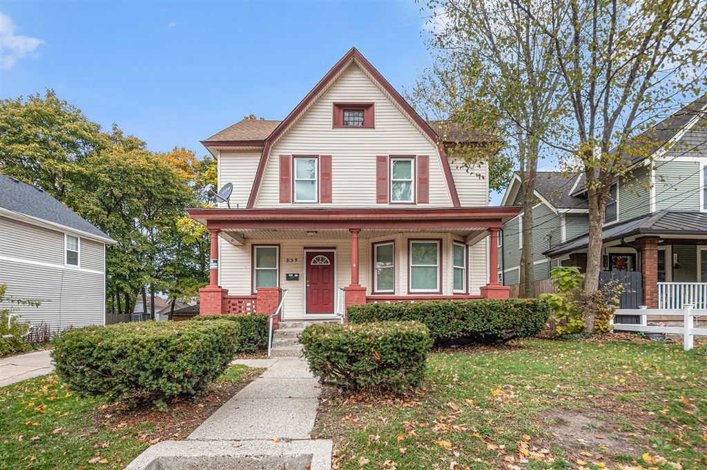 835 Bates Street, Grand Rapids, MI 49506