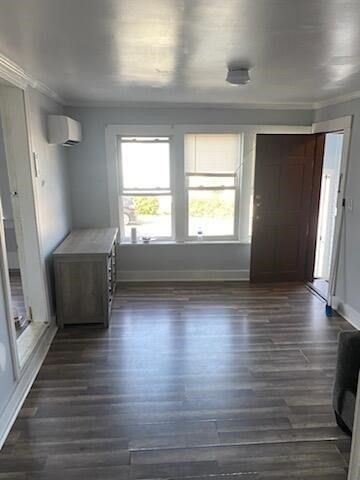 52 Moran St, Gardner, MA 01440