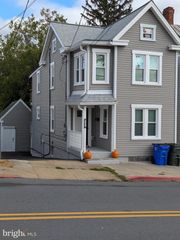 112-S CANNON AVE, Hagerstown, MD 21740