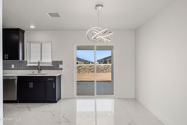 185 Via Bella Place, El Paso, TX 79928