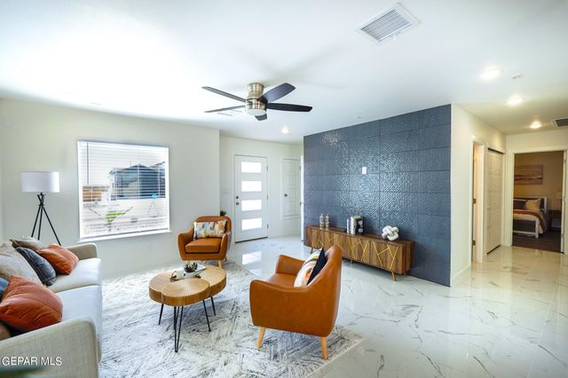 185 Via Bella Place, El Paso, TX 79928
