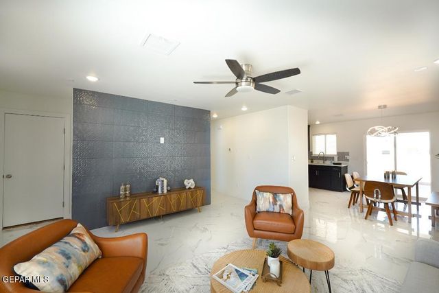 185 Via Bella Place, El Paso, TX 79928