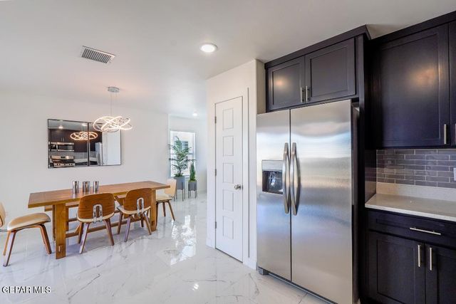 185 Via Bella Place, El Paso, TX 79928