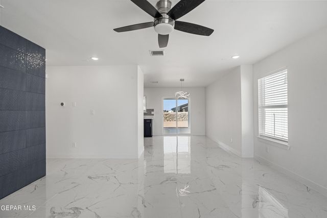 185 Via Bella Place, El Paso, TX 79928