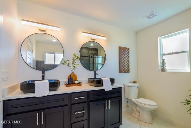 185 Via Bella Place, El Paso, TX 79928