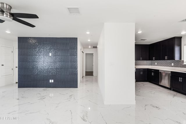 185 Via Bella Place, El Paso, TX 79928